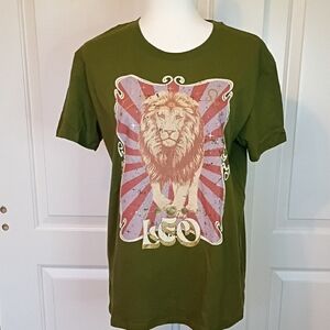 Self Esteem Leo ♌ Graphic Design T-shirt Size Large NWT